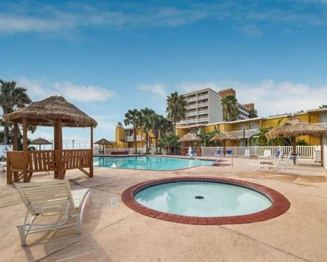 Pool 4, The Plaza at North Beach Corpus Christi, Nueces