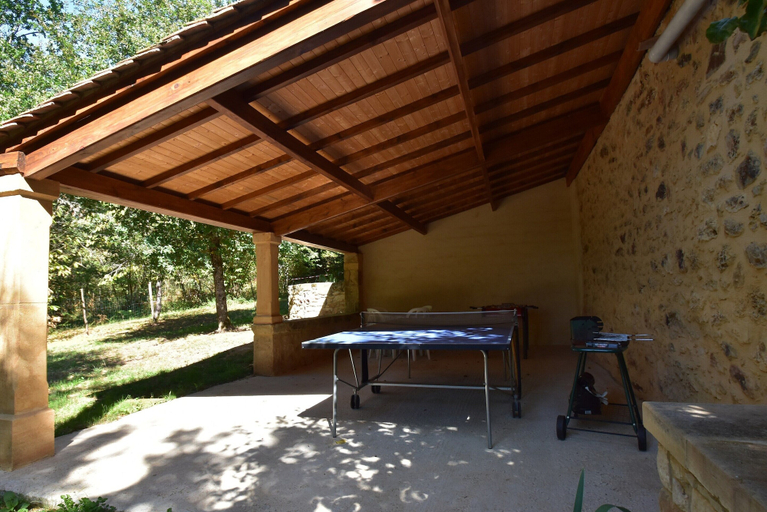 Property grounds, Luxurious Holiday Home in Domme With Swimming Pool, Dordogne