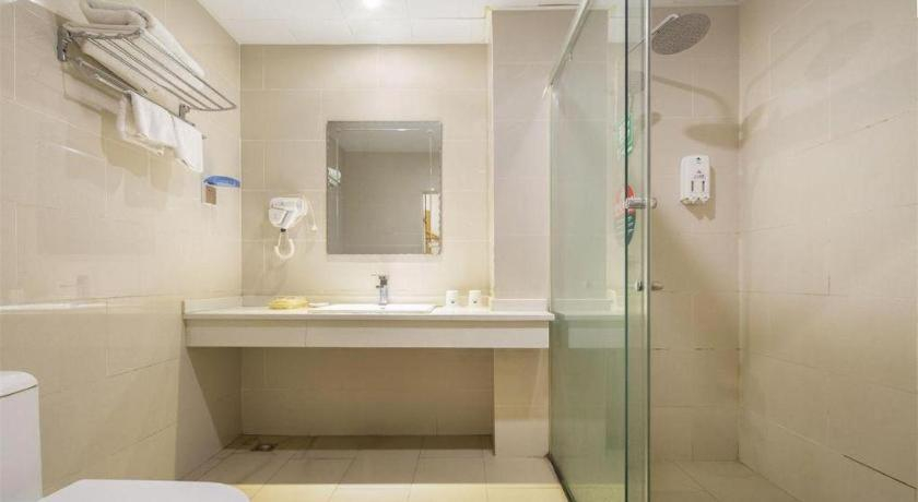 Bathroom 3, GreenTree Alliance Sanya Jiyang District Yalongwan Road Hotel, Sanya