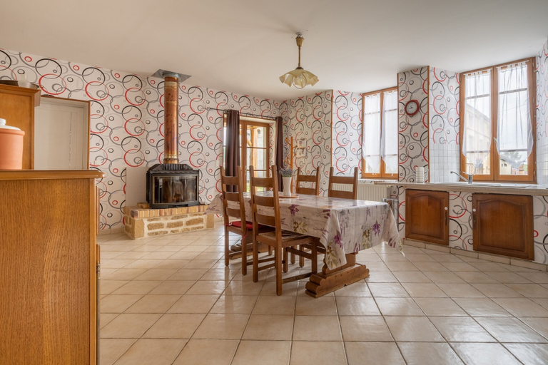 Dining 2, Vintage Holiday Home in Nouart, Ardennes
