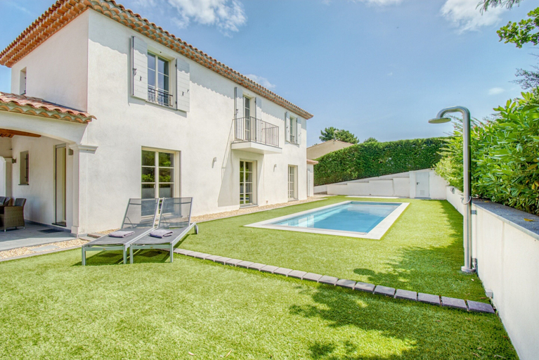 Primary image, Villa in Le Plan-de-la-tour With Pool, Var