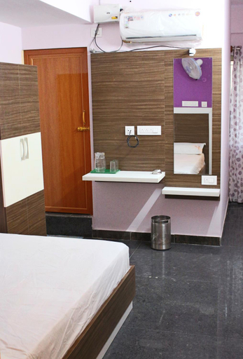 Bedroom 2, Sapphire Inn, Bangalore