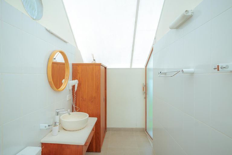Bathroom 3, Svargan Lakeside Glamping, Tabanan