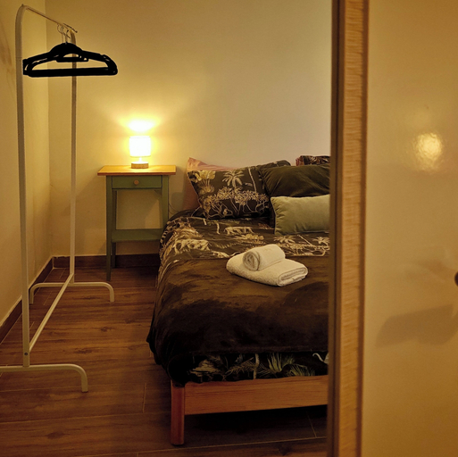 Room 2, Spacious 2BR Maisonette -Private Terrace, Saint Paul's Bay