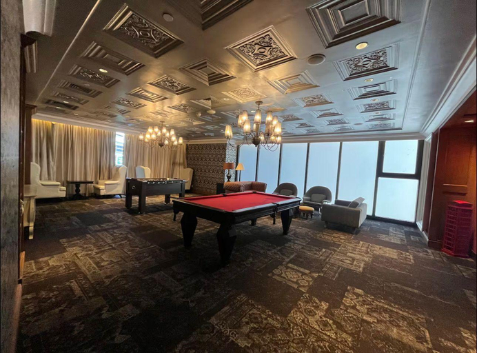 4, Luxe Studio, Makati City