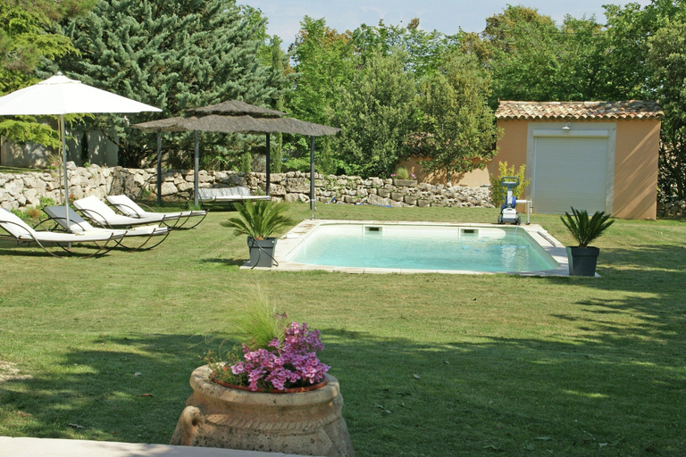 Pool 5, Villa in Reillanne With Private Pool, Alpes-de-Haute-Provence