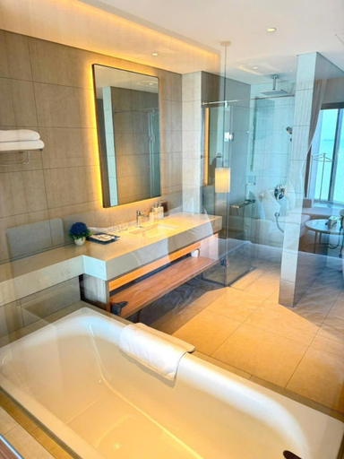 Bathroom, A La Carte Ha Long, Hạ Long