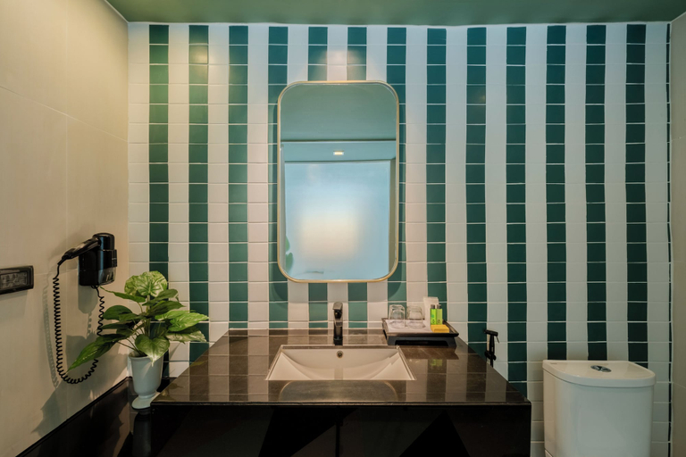Bathroom 5, Happihaus Hotel Bangkok, Huai Kwang