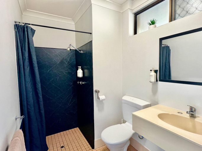 Bathroom 3, Sails Motel Geraldton, Geraldton