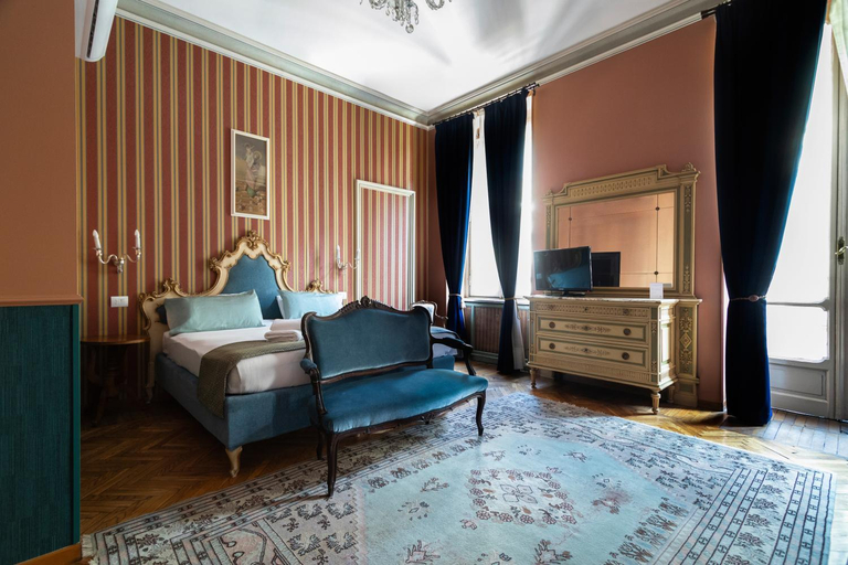 Bedroom 2, Casa della Contessa Art Guest House, Torino