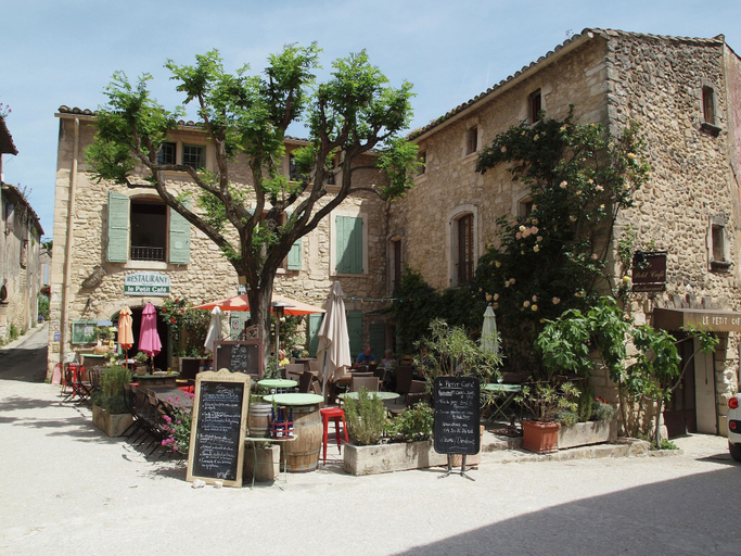 Exterior & Views 2, Cottage in Oppede With Pool and Garden, Vaucluse