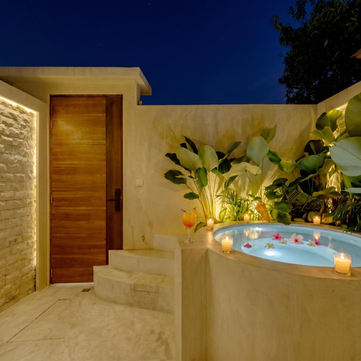 Others 5, Private Jacuzzi · Boutique Villa · Berawa Canggu, Badung