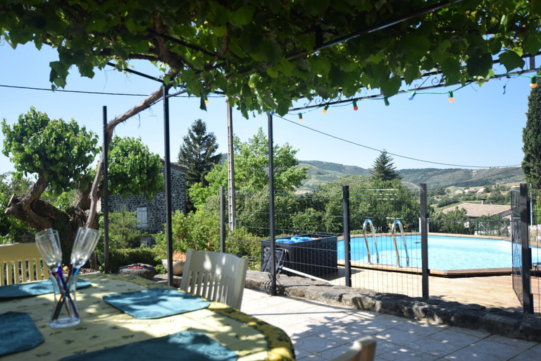 Balcony 2, Relaxing Retreat in Saint-pons, Ardèche