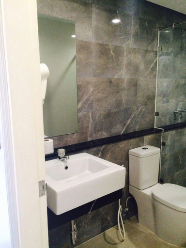 Bathroom 4, D&D Inn Khaosan, Phra Nakhon