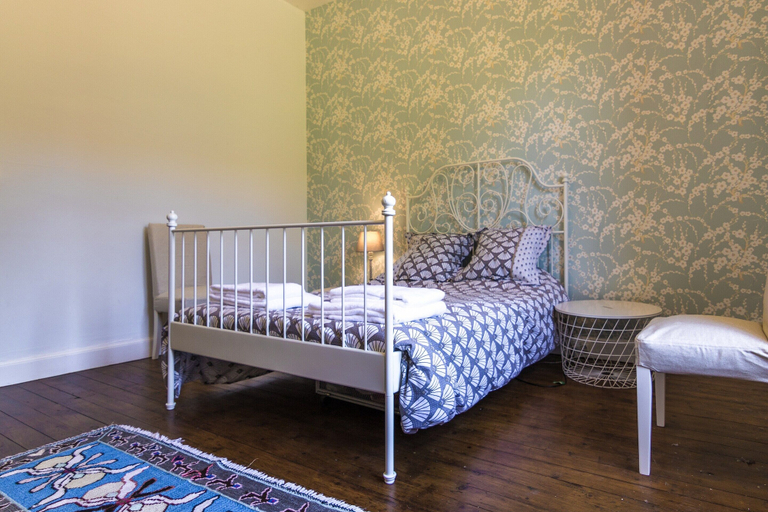 Room 2, Stylish Mansion in Savignac, Dordogne
