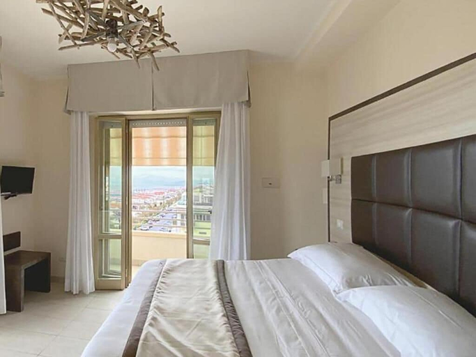 Bedroom 3, Hotel Capri & Residence, Lucca