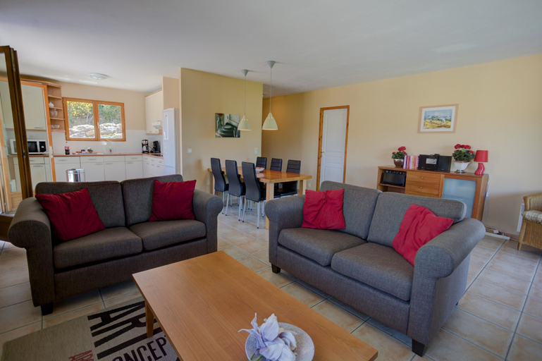 Living room 4, Villa Near Carcassonne With Heated Pool, Hérault
