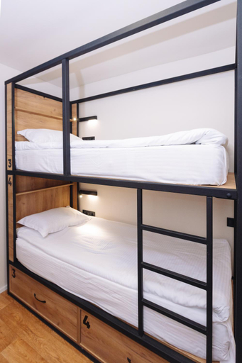 Bedroom 4, Atakent Hostel, Almaty