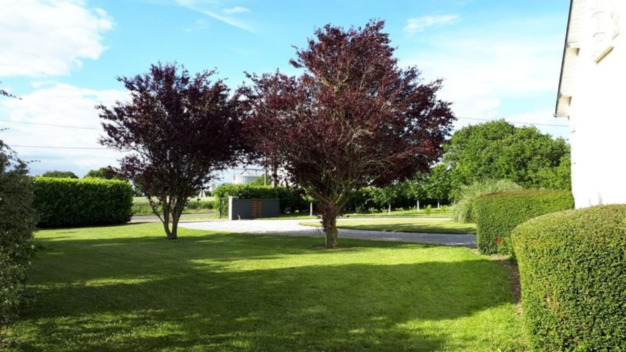 Garden 4, Charming Breton House in Henansal, Côtes-d'Armor