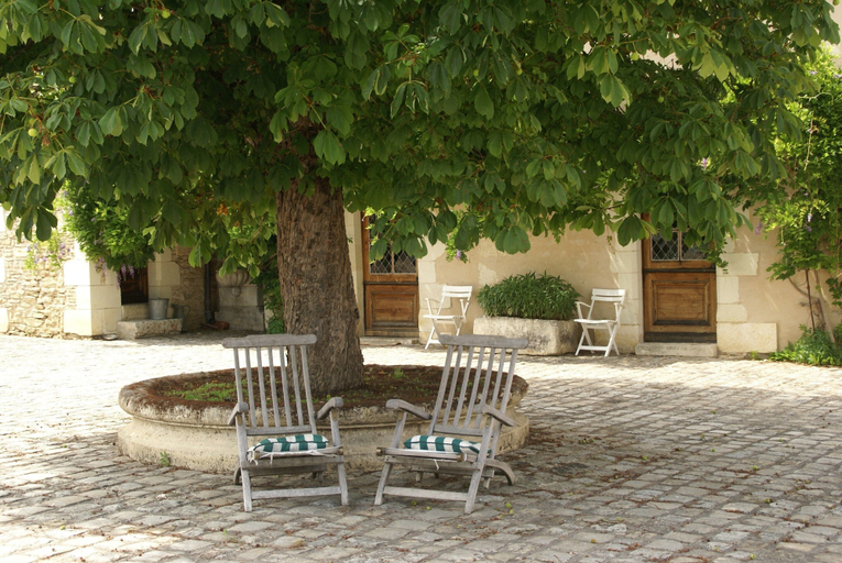 Garden 4, Holiday Home in Thurageau With Private Pool, Vienne