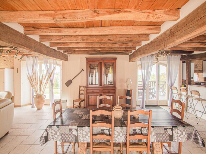Dining 2, Holiday Home in Paradise With Private Pool, Dordogne