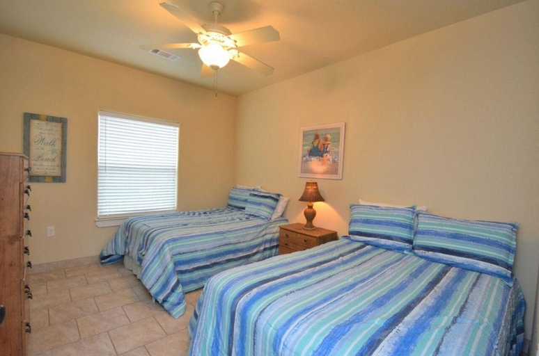 Room 3, Sum Beach 4 Bedroom Home, Galveston