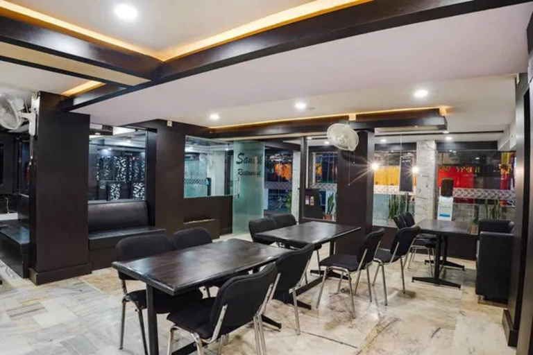 Food & Drinks 5, FabHotel Backstreet, Bhopal