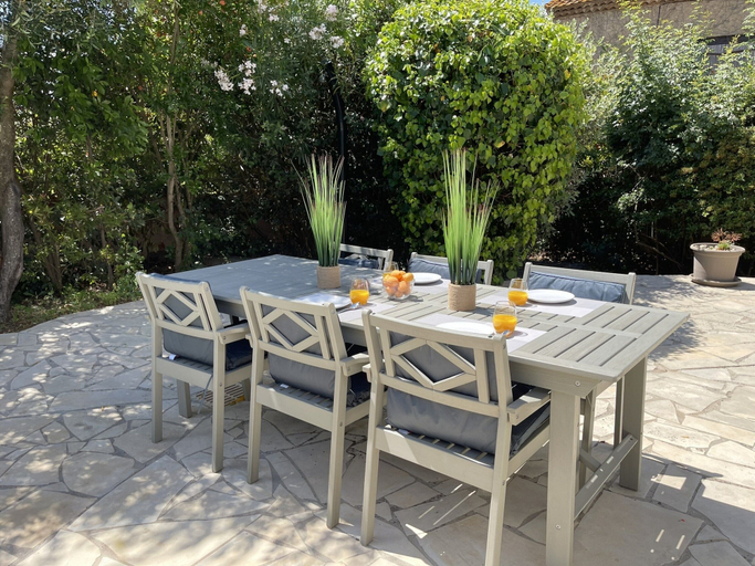 Outdoor dining 3, Villa in Saint-couat With Private Pool, Aude