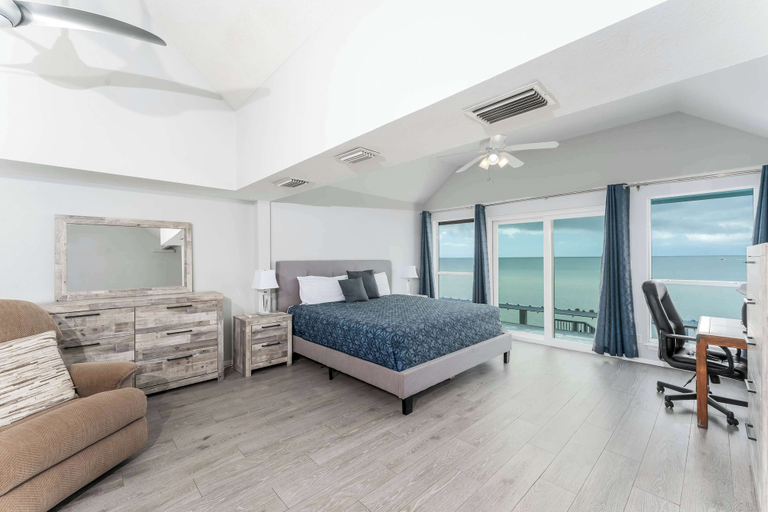 Primary image, Bayside Waterfront Home With Private Patio, Cameron