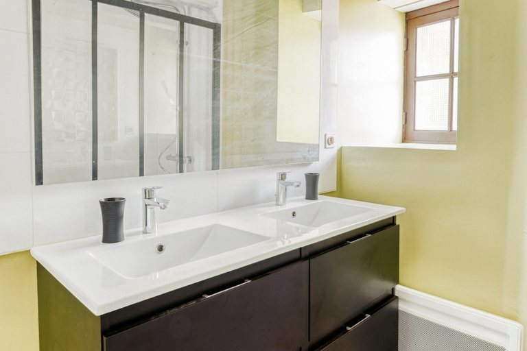 Bathroom 2, Beautiful Holiday Home With Pool in Teillots, Dordogne