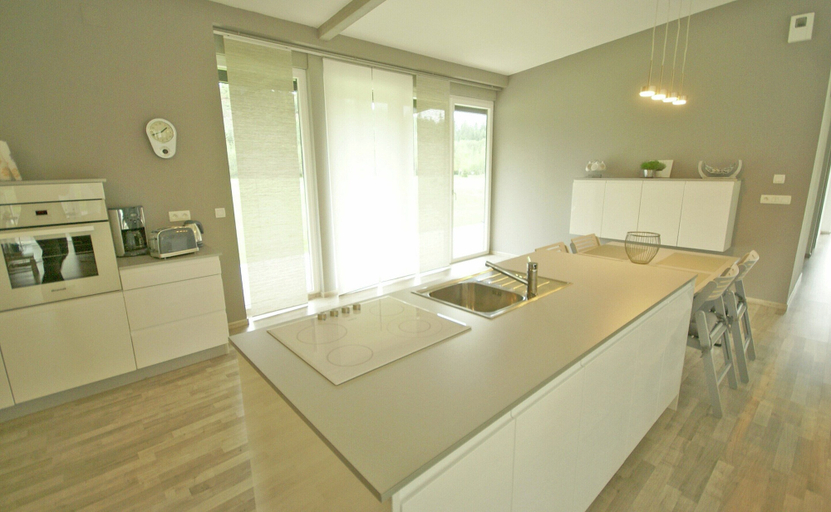 Private kitchen 4, Family Escape With Garden, Moselle