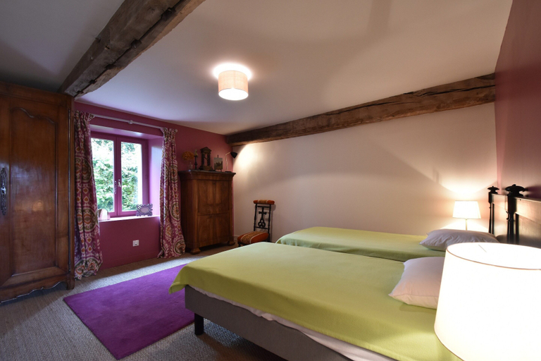 Room 5, Holiday Home in Angers With Private Garden, Mayenne