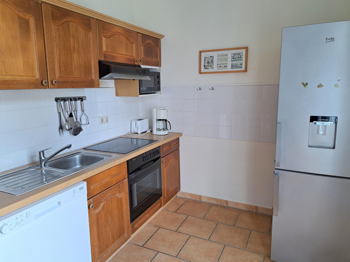 Private kitchen 4, Ancienne Gendarmerie With Sea Views, Finistère