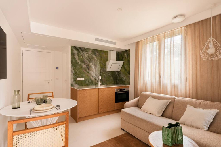 Room 2, Carla Rosa 2 Luxueux Appartement Piscine - 1bdr, Alpes-Maritimes