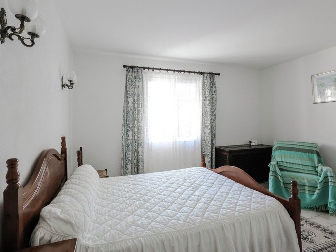 Room 4, Holiday Home in Bormes With Private Pool, Var