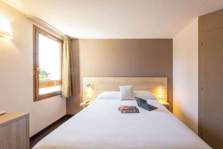 Bedroom 4, Hôtel des Trois Massifs, Grenoble Sud Claix, Isère