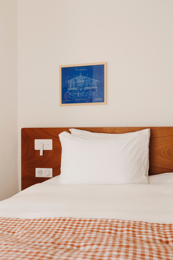 Bedroom 2, Alfred Hotels Monaco - ex Forum - Hôtel rénové, Alpes-Maritimes