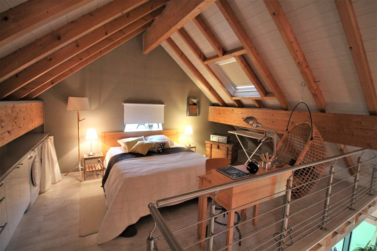 Room 3, Cottage in Saint-quirin by Lake & Town, Moselle