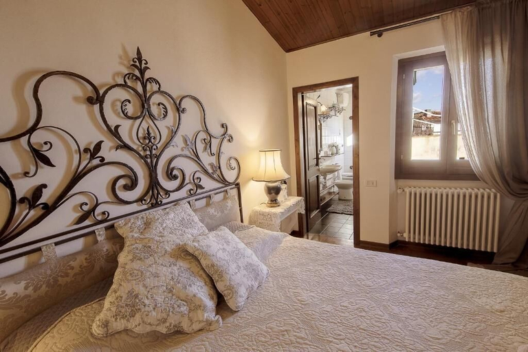 Bedroom 3, B&B L Orologio, Florence