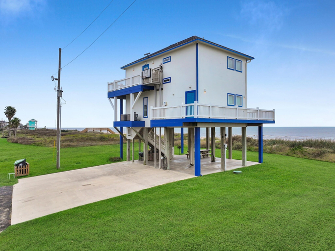 Exterior 2, Crystal By The Ocean 4 Bedroom Home, Galveston