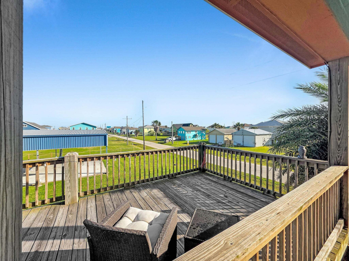 Terrace/patio 5, Crystal Moon 2 Bedroom Home, Galveston