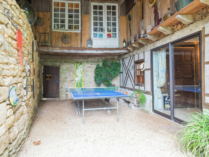 Others 4, Peaceful Villa in Saint-jory, Dordogne