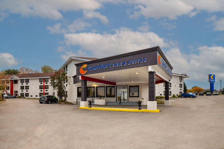 Exterior & Views 2, Comfort Inn & Suites Barrie - Highway 400, Simcoe
