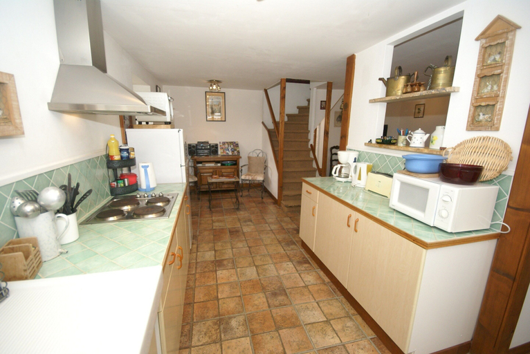 Private kitchen 4, Ravenoville Family Stay Near Beach, Manche