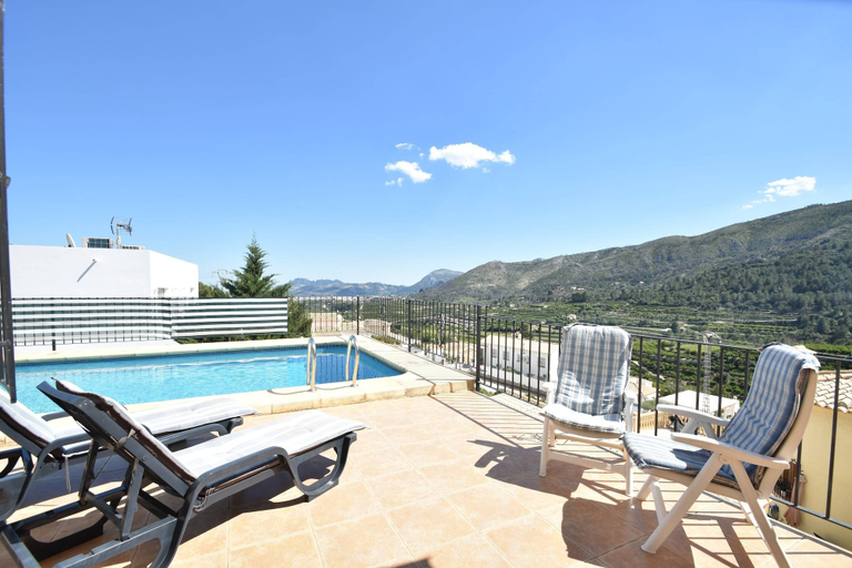 Pool 2, Peaceful Villa With Private Pool, Alicante
