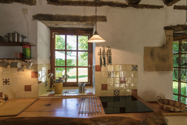 Food & Drinks 5, Holiday Home in Dordogne With Private Pool, Dordogne