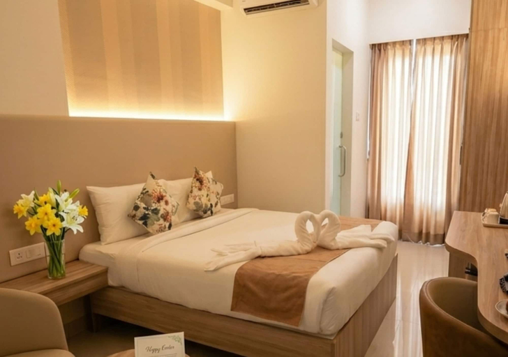 Bedroom 4, Downtown Business Hotel, Kancheepuram