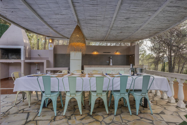 Food & Drinks, Villa Montecristo, Baleares