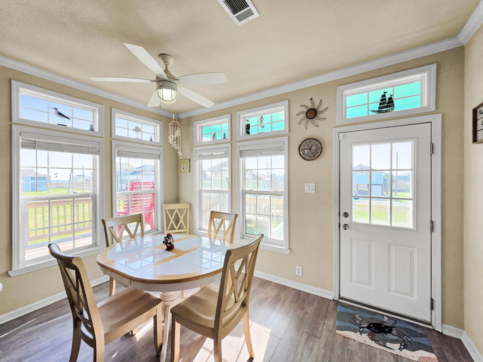 Dining 3, It's A Shellabration 3 Bedroom Home, Galveston