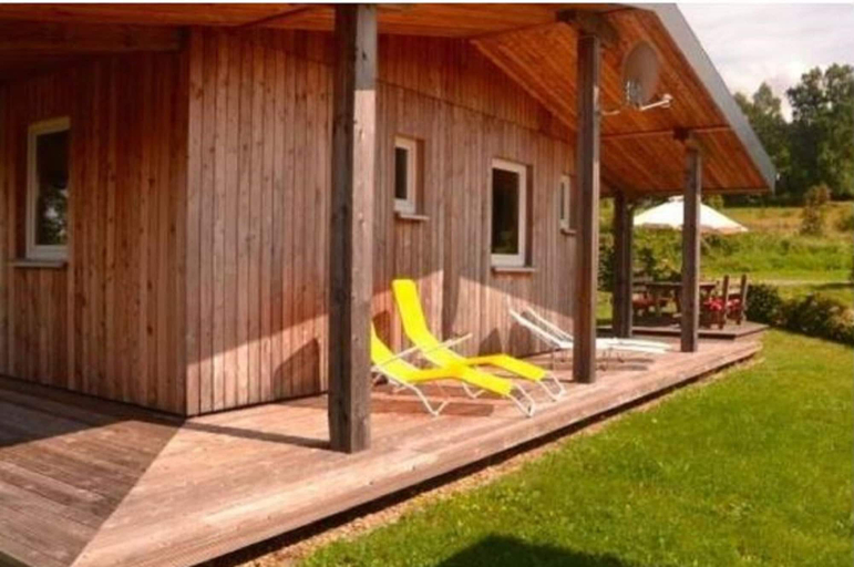 Others 2, Chalet in Harreberg With Garden Views, Moselle